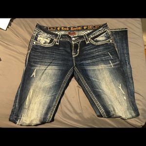 Rock revival jeans ✨ MOVING SALE